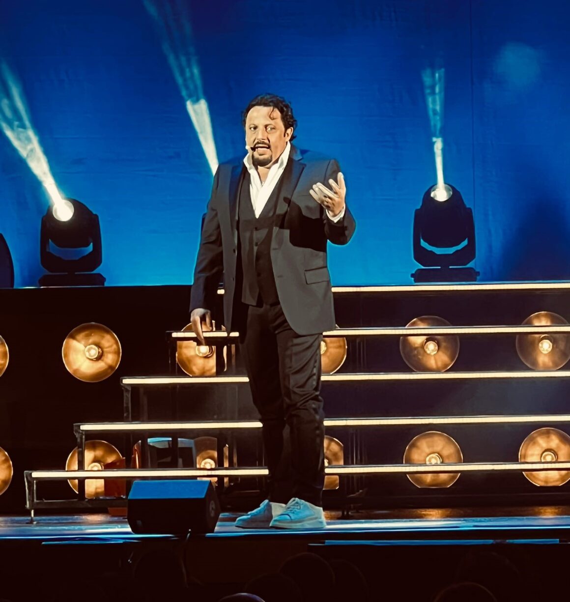 In 4000 per Enrico Brignano al Palacalafiore di Reggio Calabria In 4000 per Enrico Brignano al Palacalafiore di Reggio Calabria