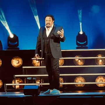 In 4000 per Enrico Brignano al Palacalafiore di Reggio Calabria