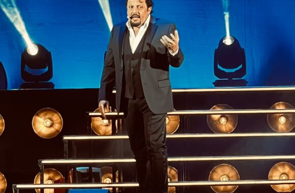 In 4000 per Enrico Brignano al Palacalafiore di Reggio Calabria