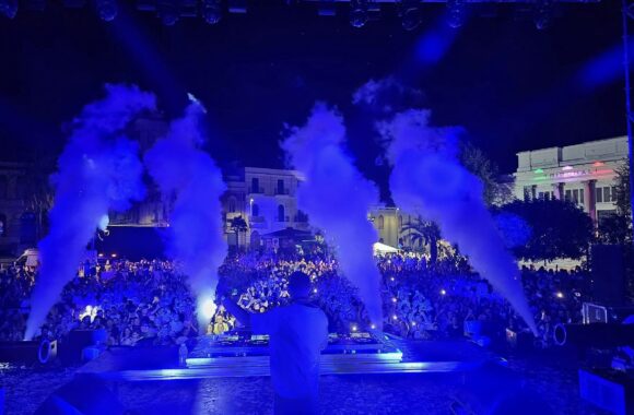 CON GABRY PONTE ESPLODE PIAZZA CASTELLO DI REGGIO  C.