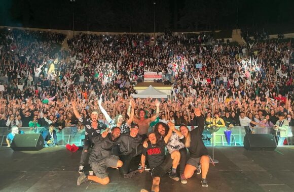 DELIRIO PER RKOMI PREMIATO AD ACRI DELIRIO PER RKOMI PREMIATO AD ACRI