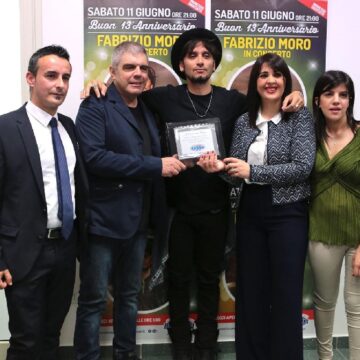 IN DIECIMILA PER FABRIZIO MORO A MAIDA
