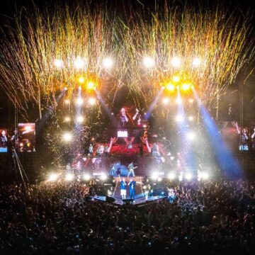 J-AX & FEDEZ IN TRIONFO AL PALACALAFIORE DI REGGIO, IN OLTRE 5000 A CANTARE E BALLARE! J-AX & FEDEZ IN TRIONFO AL PALACALAFIORE DI REGGIO, IN OLTRE 5000 A CANTARE E BALLARE!