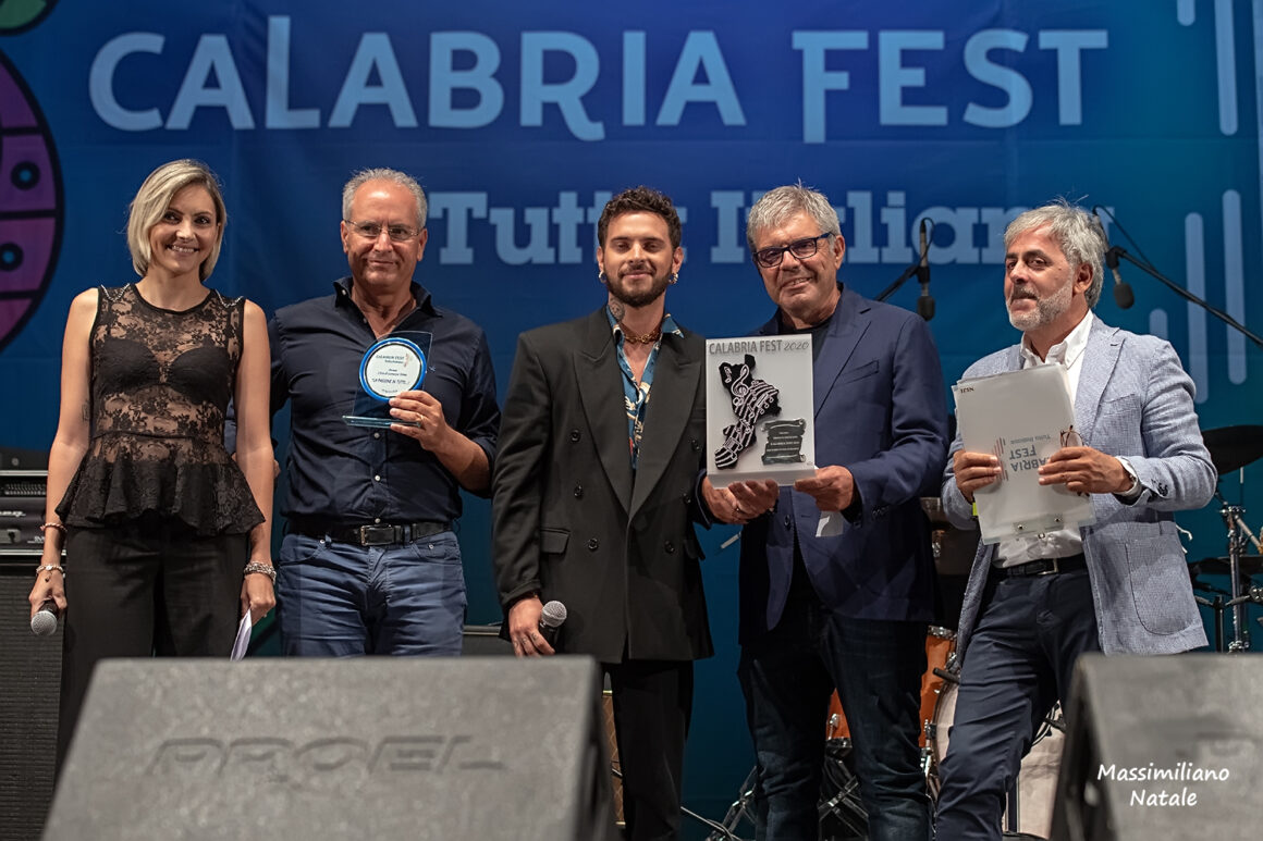 KRAM VINCE A LAMEZIA TERME IL “CALABRIA FEST – RAI RADIO TUTTA ITALIANA 2020“, FESTIVAL DELLA NUOVA MUSICA ITALIANA KRAM VINCE A LAMEZIA TERME IL “CALABRIA FEST – RAI RADIO TUTTA ITALIANA 2020“, FESTIVAL DELLA NUOVA MUSICA ITALIANA