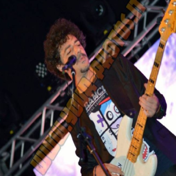 MAX GAZZE’ IN TRIONFO AL TEATRO CILEA DI REGGIO CALABRIA