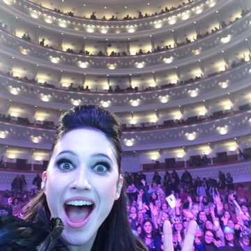 LODOVICA COMELLO: SOLD OUT A CATANZARO E RENDE LODOVICA COMELLO: SOLD OUT A CATANZARO E RENDE