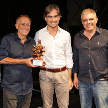 ROBERTO VECCHIONI STREGA REGGIO CALABRIA, TRA MUSICA E RACCONTI