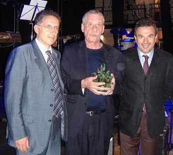 DA TUTTA ITALIA E DALL´ESTERO PER PAOLO CONTE