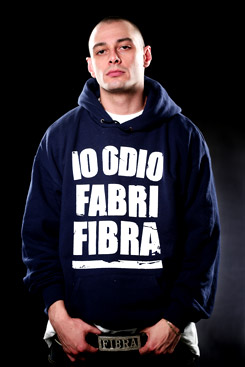 LAMEZIA DEMOFEST & MEI FEST ´08:  STASERA FINALISSIMA,  OSPITI PAOLO BELLI E FABRI FIBRA. INGRESSO LIBERO