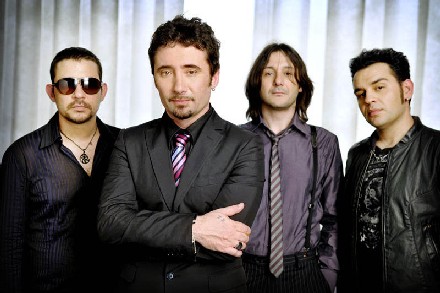 BAGNO DI FOLLA PER I TIROMANCINO