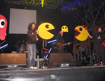 CAPAREZZA INFIAMMA L´AVVIO DEL 2009 A LAMEZIA