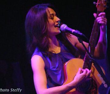 CARMEN CONSOLI INCANTA IL TEATRO GARDEN DI RENDE CARMEN CONSOLI INCANTA IL TEATRO GARDEN DI RENDE