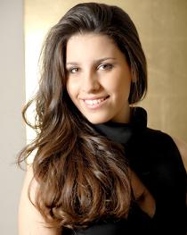 APPLAUSI PER MICAELA ALLA GROTTA DEI DESIDERI APPLAUSI PER MICAELA ALLA GROTTA DEI DESIDERI