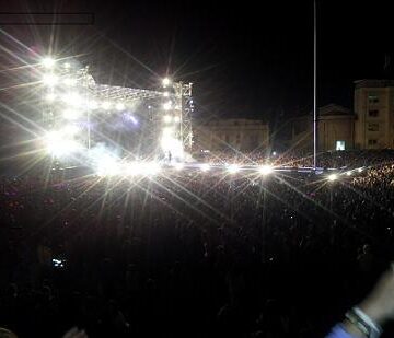 BIAGIO ANTONACCI MANDA IN DELIRIO LA CALABRIA,  IN OLTRE TREDICIMILA AL LIVE-EVENTO A REGGIO!